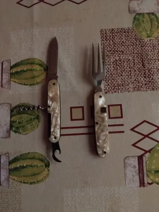 Coltello multiuso antico