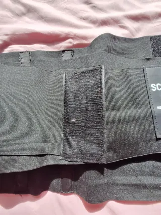 Faja negra con velcro