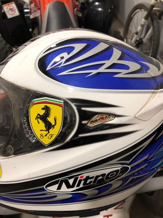 Casco Ferrari Nitro