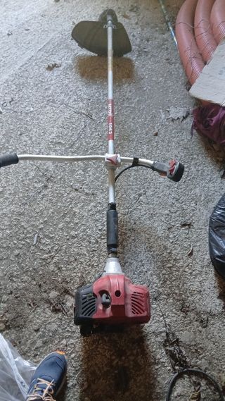 Desbrozadora MTD 1043