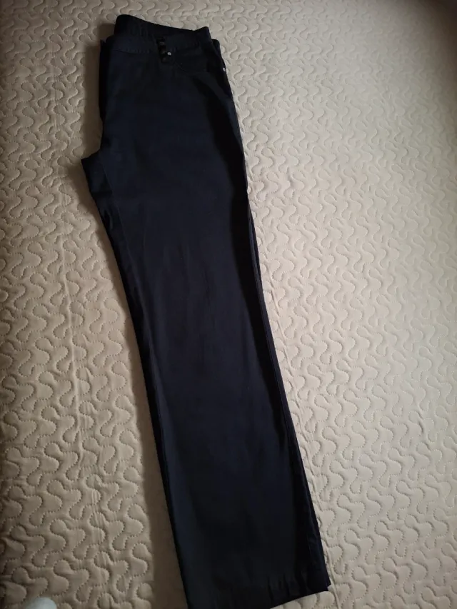 Pantalón negro elegante