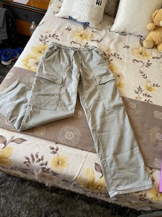 Pantalón Cargo Pull&Bear 