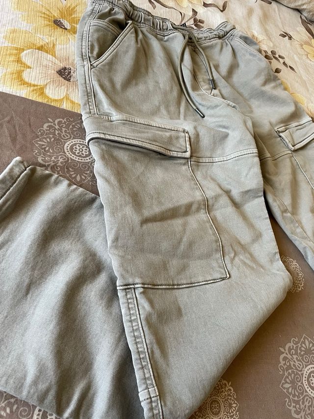 Pantalón Cargo Pull&Bear