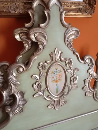 Cabeceros antiguos de Madera tallada.