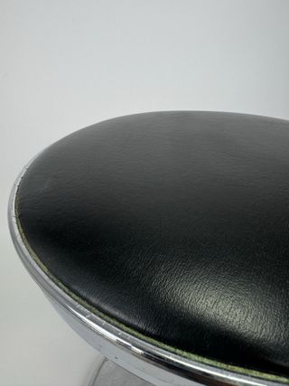 Taburete estilo Tulip Cromado Negro