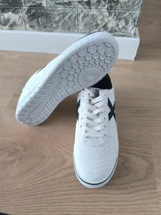 Zapatillas Munich G3 Blancas y Negras