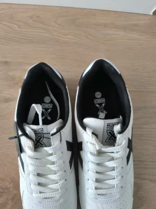 Zapatillas Munich G3 Blancas y Negras