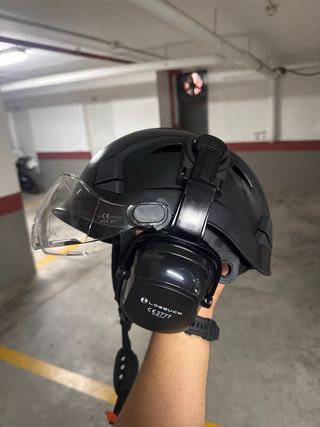Casco Antisonido con Gafas Protectoras