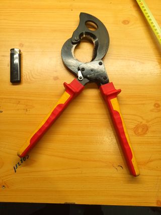 Cortacables profesional