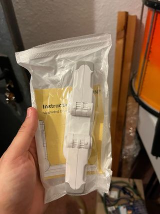 Bloqueador de puerta blanco