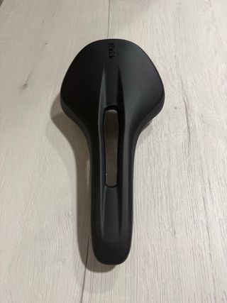 Sillín Fizik Vento Antares R7 140mm