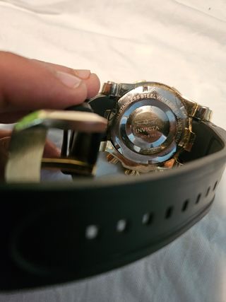 Reloj Invicta Dorado