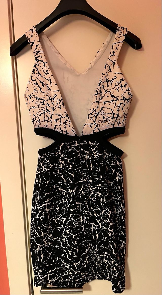 Vestido estampado blanco y negro