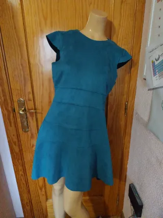 Vestido verde aterciopelado