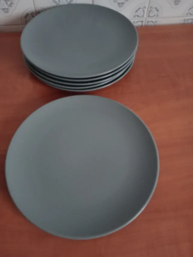 Set di 6 piatti piani grigi