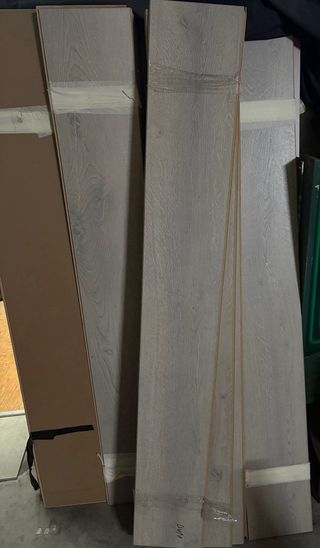 Tarima flotante gris