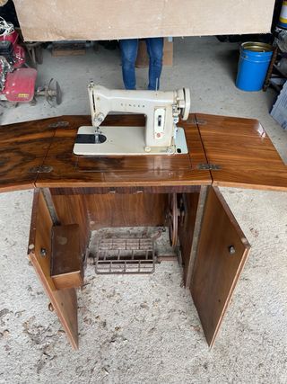 Máquina de coser Singer