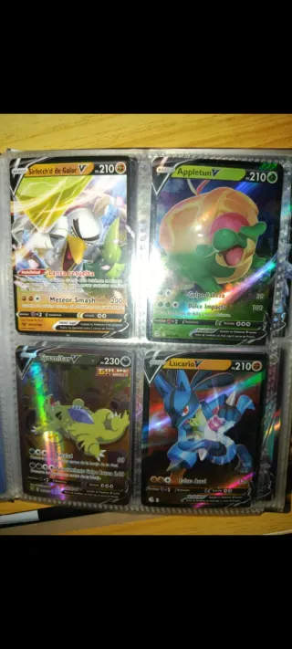 Lote 4 Cartas Pokémon V - Tyranitar, Lucario, Appl