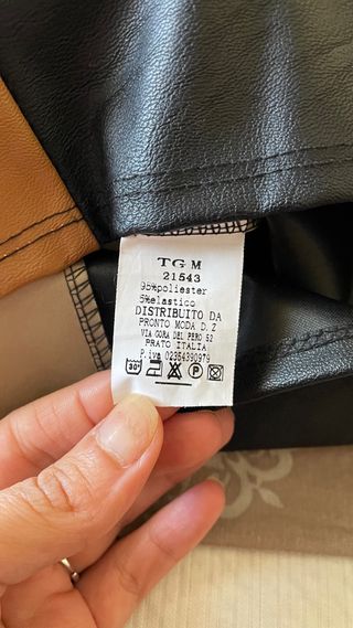 Falda polipiel color block negra y camel