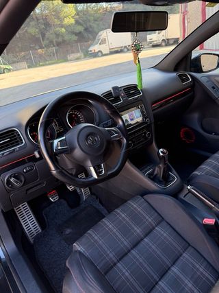 Volkswagen Golf 2011