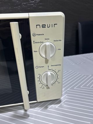 Microondas Nevir Blanco