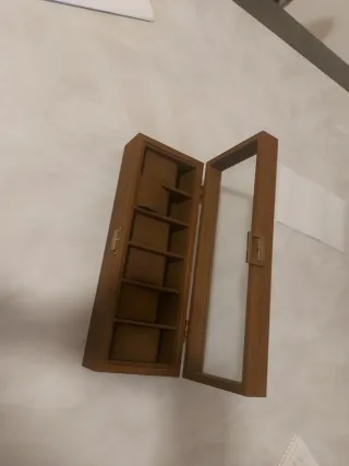 Scatola porta orologi in legno