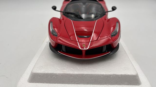 BBR182231 BBR Ferrari LaFerrari Aperta Rosso Corsa