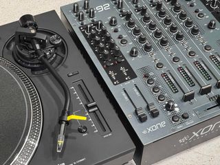 2x Technics SL-1210 MK7 + Xone:92