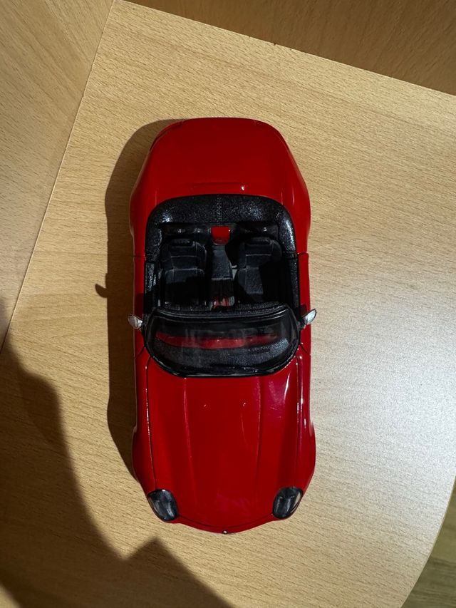 Coche de juguete BMW Z8 Rojo