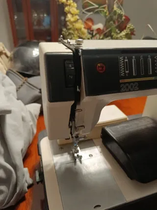Máquina de coser Sigma Electronic 2002