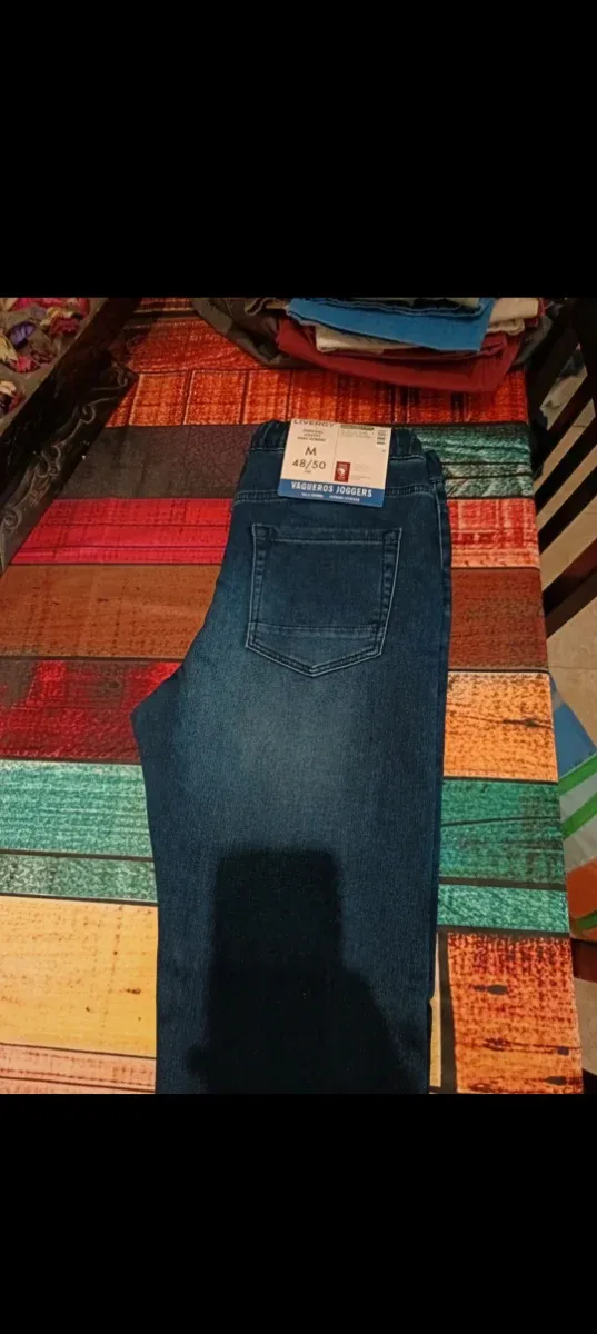 Pantalones vaqueros joggers