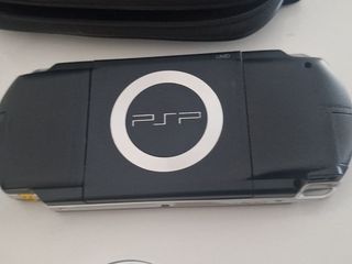 PSP + 8 juegos