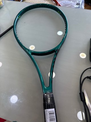 Wilson Blade Pro 16/19 v9 Disponible en grip 3