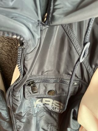 Chaqueta Koroshi azul y blanca