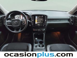 Volvo XC40 D3 Momentum Auto 110 kW (150 CV)