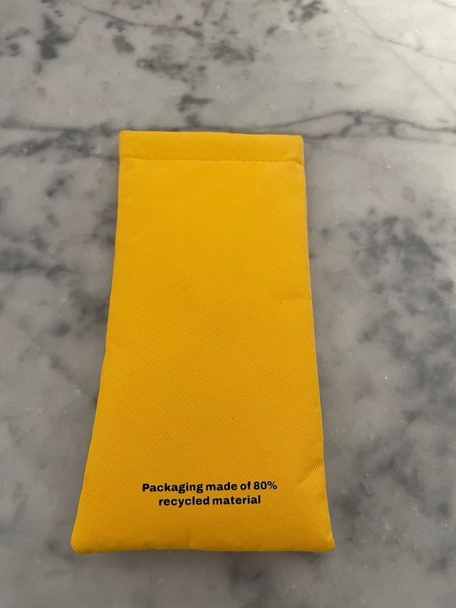 Gafas de sol Polaroid doradas y verdes