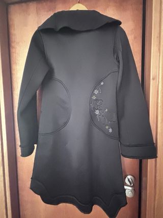 Chaqueta Neopreno Negra con Capucha