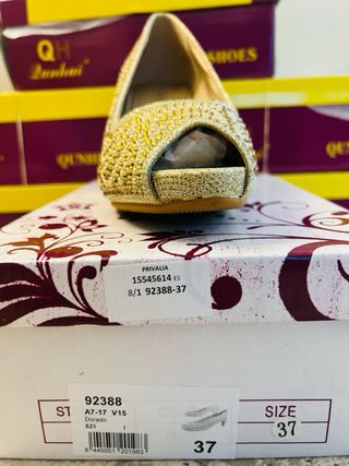 Zapato de salón  dorado mujer