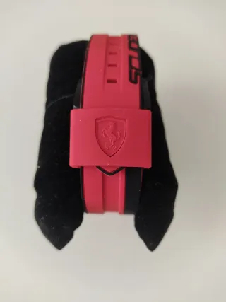 Reloj Ferrari Rojo y Negro