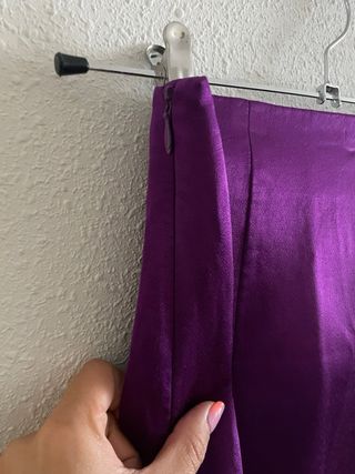 Falda morada satinada Zara