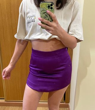 Falda morada satinada Zara