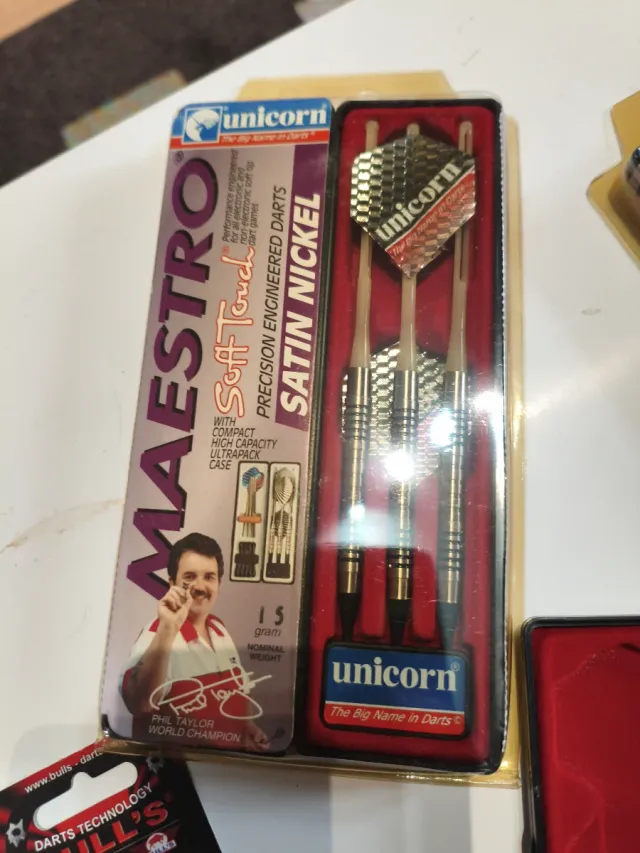 Lote 3 juegos dardos Unicorn + 6 juegos cañas