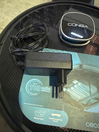 Robot aspirapolvere e lavasciuga pavimenti Conga