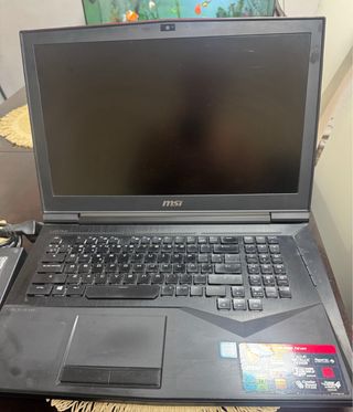 MSI GT75VR 7RE Titan Ordenador Portátil