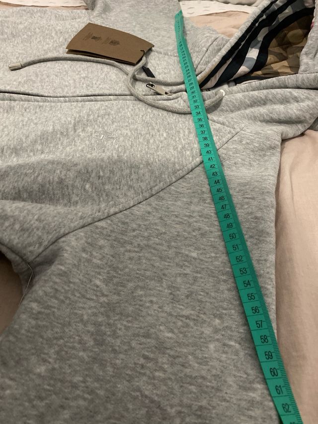 Chaqueta Burberry con capucha gris