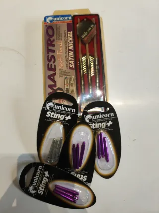 Dardos Unicorn Maestro + 4 juegos cañas