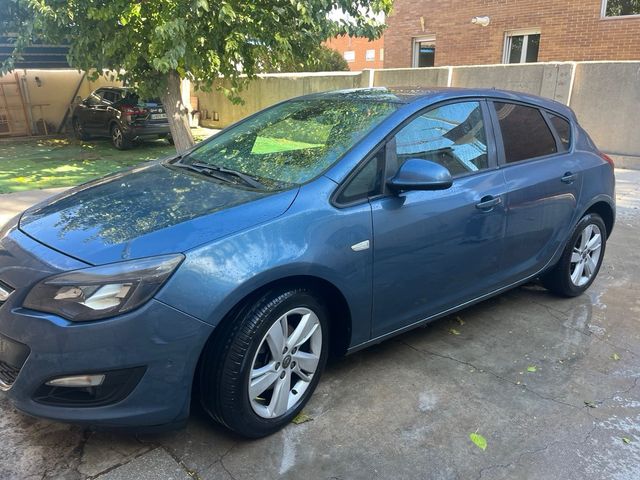 Opel Astra 2015