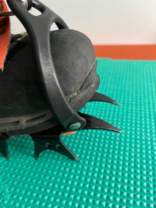 Crampones universales de correa