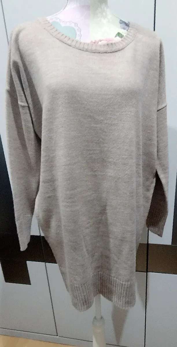 Vestido de punto. Amisu