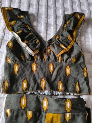 Vestido falda y cuerpo Talla M.